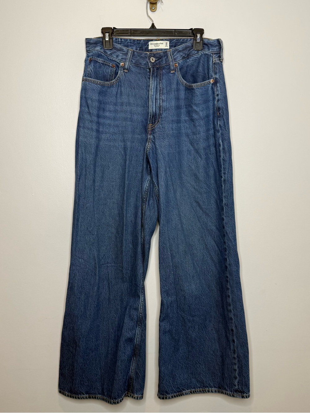 Abercrombie and Fitch The Wide-leg High-rise Jeans Blue Curve Love Size 30 | 10 - Picture 4 of 10